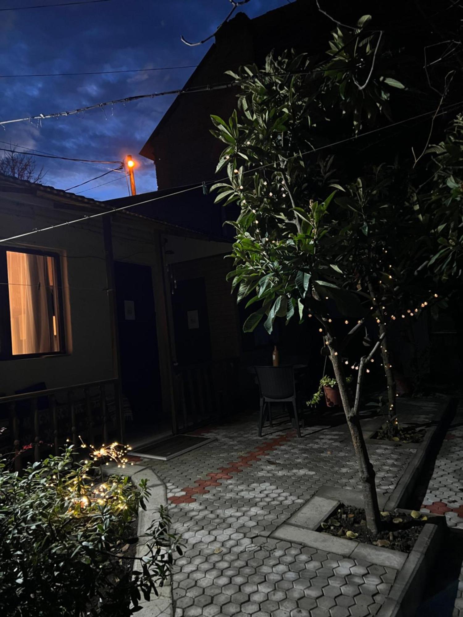 Cozy Apartment Tbilisi Exterior foto
